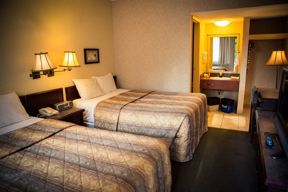 Langley Hwy Hotel 외부 사진