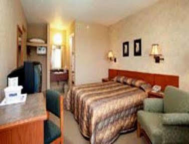 Langley Hwy Hotel 외부 사진