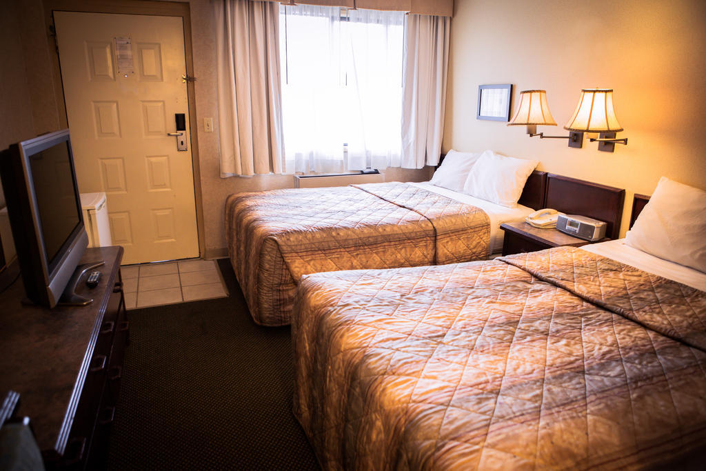 Langley Hwy Hotel 외부 사진