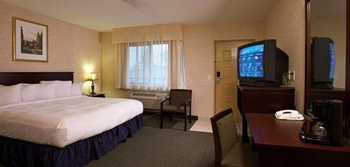 Langley Hwy Hotel 외부 사진